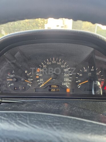 Mercedes C 200 1999, 264,000 km - 2.0 l - Sumqayıt
