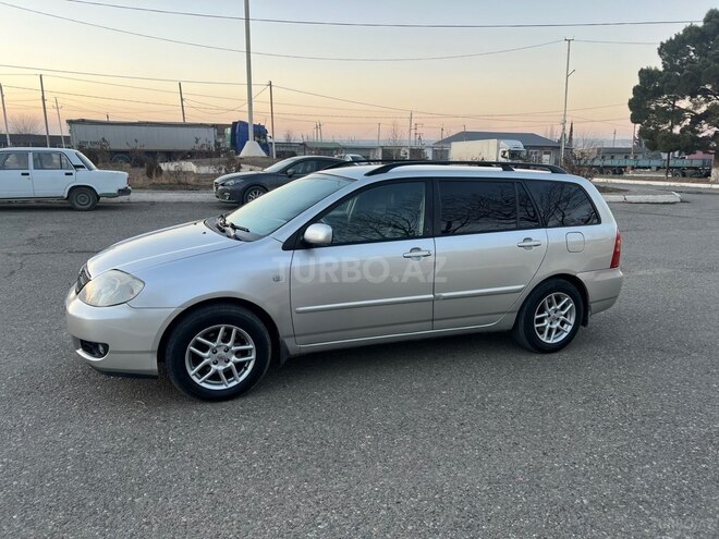 Toyota Corolla 2006, 360,000 km - 1.4 l - Şəmkir