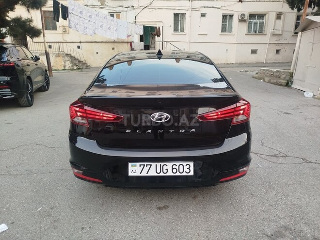 Hyundai Elantra 2018, 98,000 km - 2.0 l - Bakı