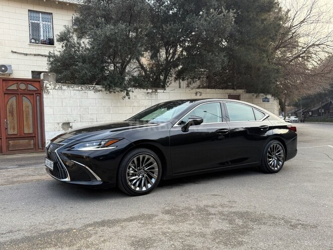 Lexus ES 300h 2023, 19,800 km - 2.5 l - Bakı