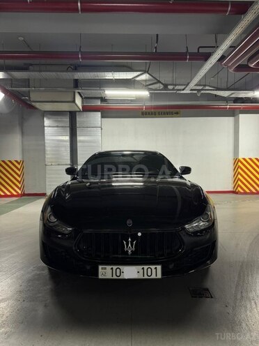 Maserati Ghibli-1