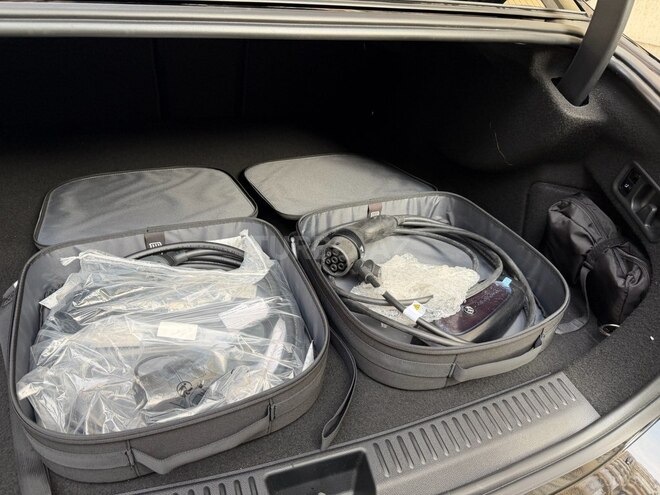 Mercedes E 300 e 2024, 15,000 km - 2.0 l - Bakı