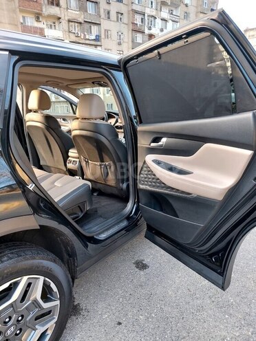 Hyundai Santa Fe-15