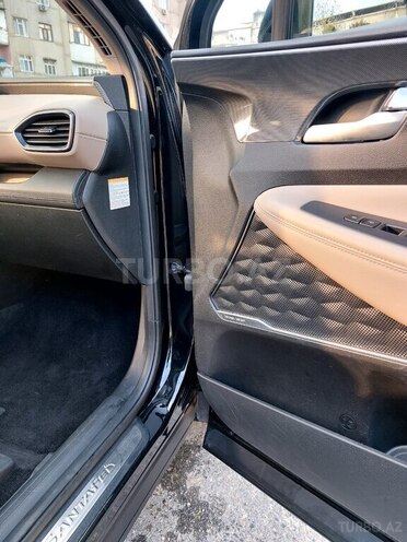 Hyundai Santa Fe-16