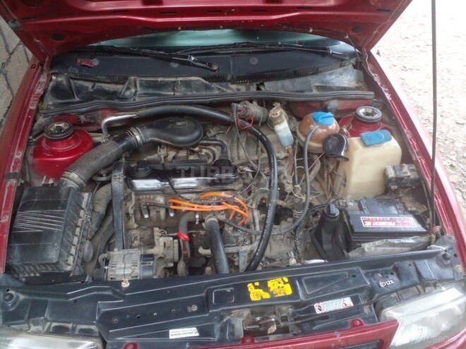 Volkswagen Polo 1995, 232,500 km - 1.6 l - Qəbələ