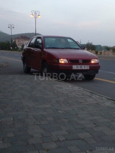 Volkswagen Polo 1995, 232,500 km - 1.6 l - Qəbələ