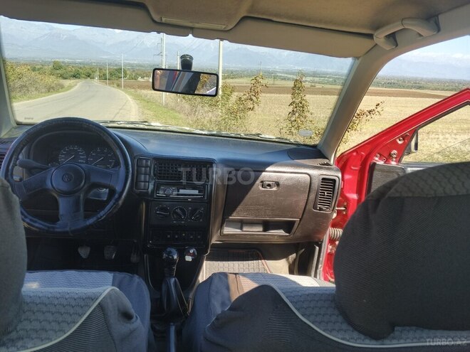 Volkswagen Polo 1995, 232,500 km - 1.6 l - Qəbələ