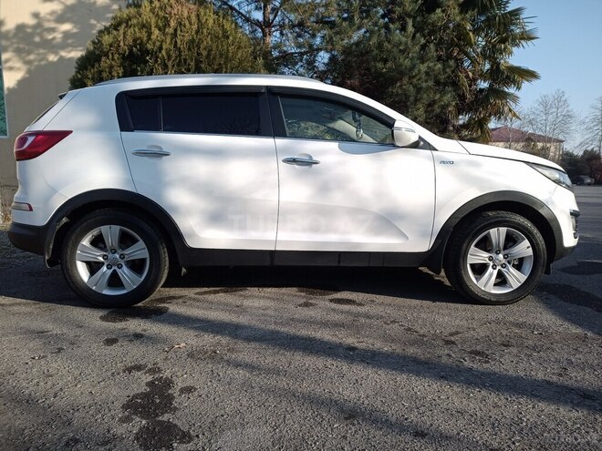 Kia Sportage 2011, 265,000 km - 2.0 l - Bərdə
