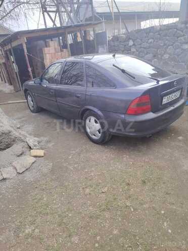 Opel Vectra 1997, 153,548 km - 1.8 l - Şəki