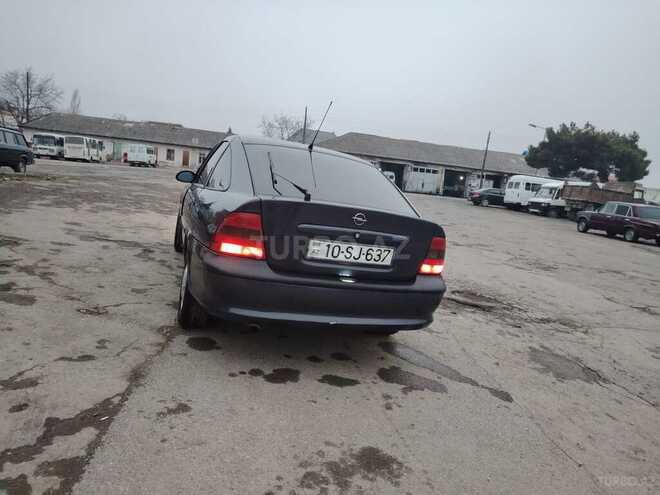 Opel Vectra 1997, 153,548 km - 1.8 l - Şəki