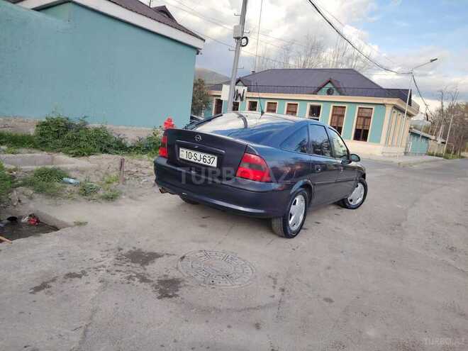 Opel Vectra 1997, 153,548 km - 1.8 l - Şəki