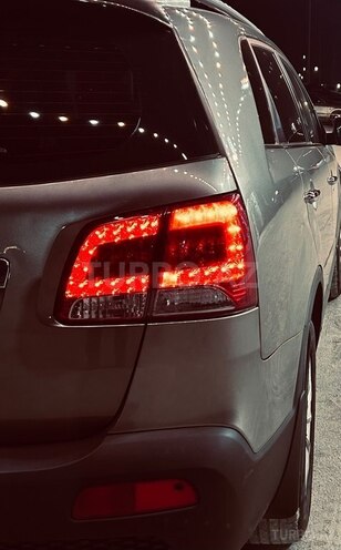 Kia Sorento 2011, 255,000 km - 2.0 l - Bakı
