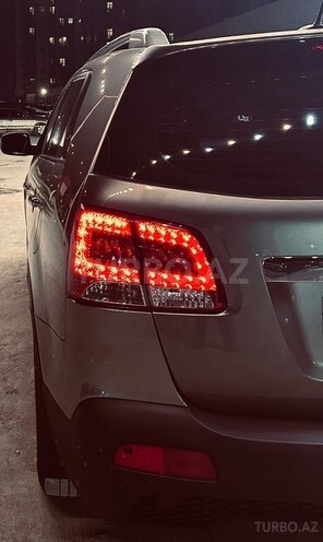 Kia Sorento 2011, 255,000 km - 2.0 l - Bakı