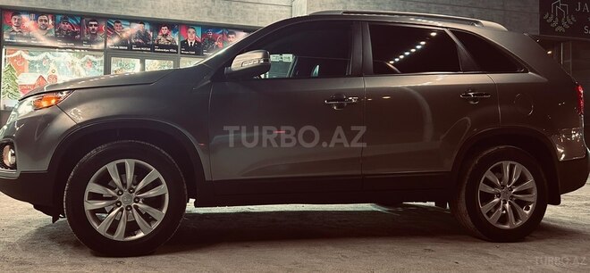 Kia Sorento 2011, 255,000 km - 2.0 l - Bakı