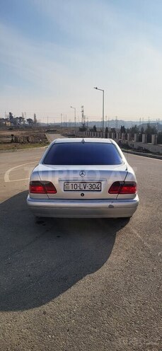 Mercedes E 220 1998, 407,000 km - 2.2 l - Bakı