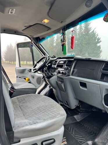 Ford Transit 2008, 400,000 km - 2.4 л - Astara