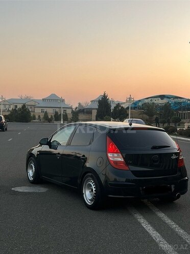 Hyundai i30 2009, 260,000 km - 1.4 l - Ucar