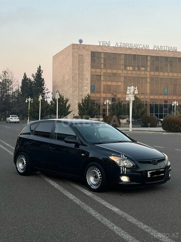 Hyundai i30 2009, 260,000 km - 1.4 l - Ucar