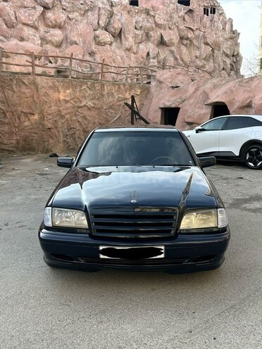 Mercedes C 240 1997, 416,000 km - 2.4 l - Bakı