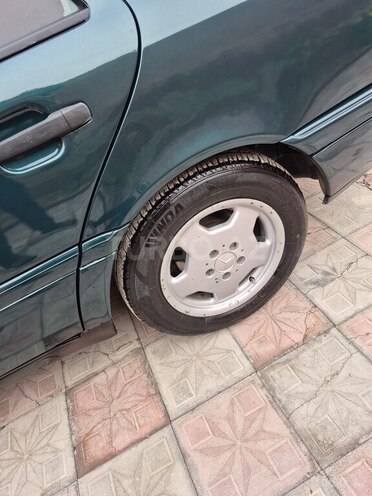 Mercedes C 180 1995, 355,000 km - 1.8 l - Bakı