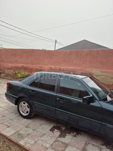 Mercedes C 180 1995, 355,000 km - 1.8 l - Bakı