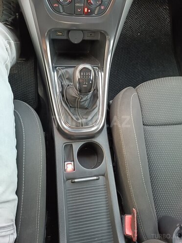 Opel Astra 2011, 279,200 km - 1.3 l - Bakı