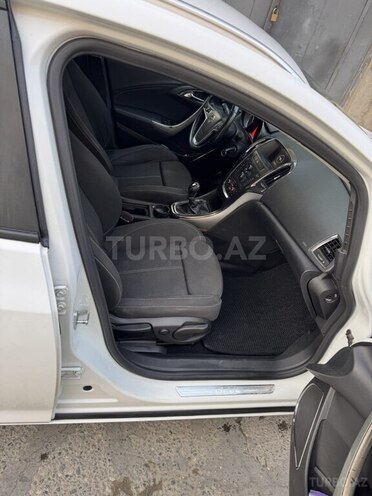 Opel Astra 2011, 279,200 km - 1.3 l - Bakı