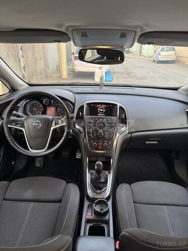 Opel Astra 2011, 279,200 km - 1.3 l - Bakı