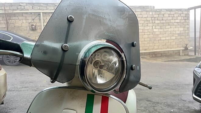 Vespa  2015, 5,339 km - 0.1 л - Bakı