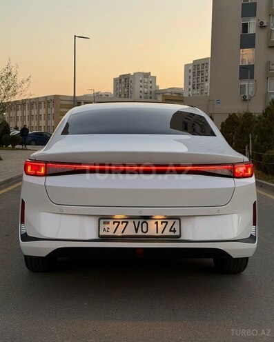 Changan Qiyuan A05 2025, 34,000 km - 1.5 л - Bakı