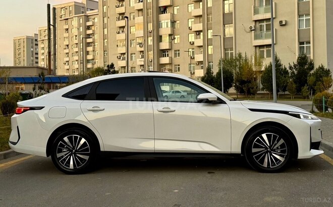 Changan Qiyuan A05 2025, 34,000 km - 1.5 л - Bakı