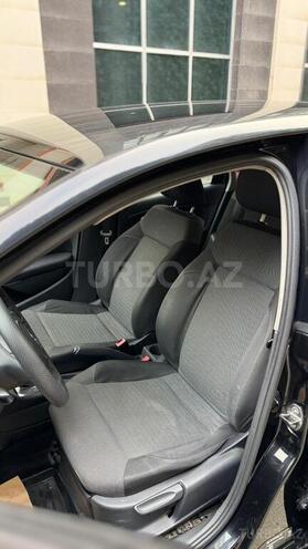 Volkswagen Polo 2010, 134,000 km - 1.4 л - Bakı