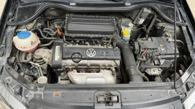 Volkswagen Polo 2010, 134,000 km - 1.4 л - Bakı