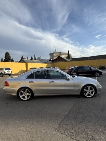 Mercedes E 240 2002, 390,000 km - 2.6 l - Gəncə