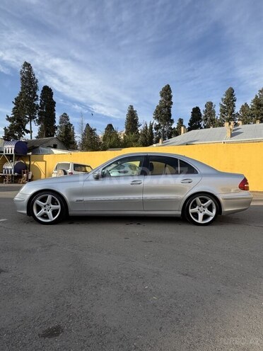 Mercedes E 240 2002, 390,000 km - 2.6 l - Gəncə