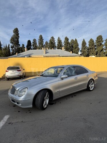 Mercedes E 240 2002, 390,000 km - 2.6 l - Gəncə