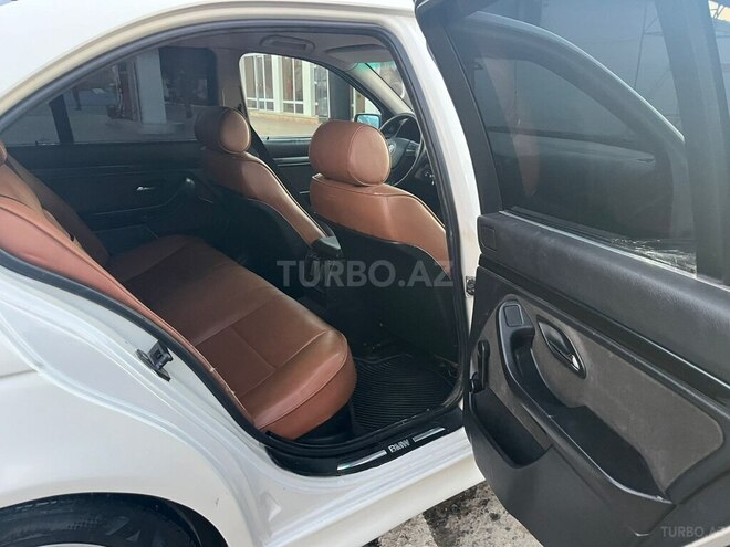 BMW 528 1996, 590,000 km - 2.8 л - Hacıqabul