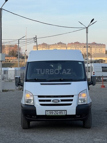 Ford Transit-4