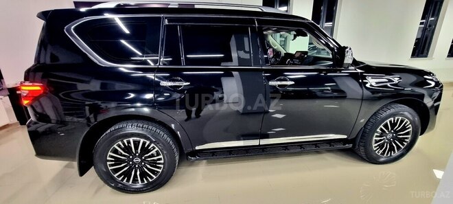 Nissan Patrol 2023, 40,000 km - 5.6 l - Bakı