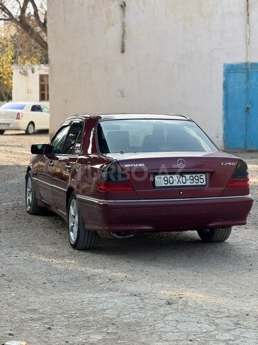 Mercedes C 240-6