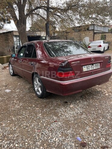 Mercedes C 240-10