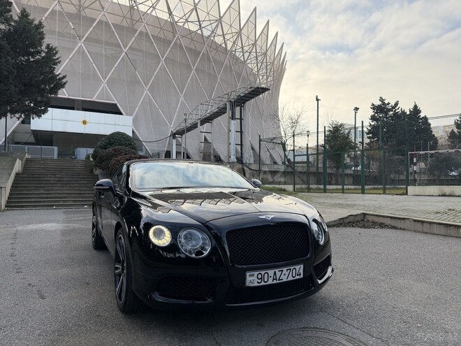 Bentley Continental GT-4