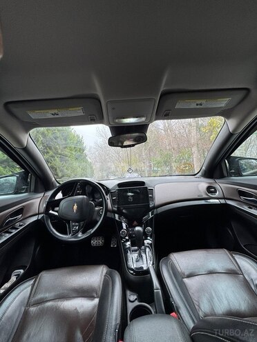 Chevrolet Cruze-13