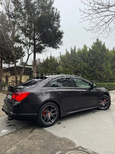 Chevrolet Cruze-11