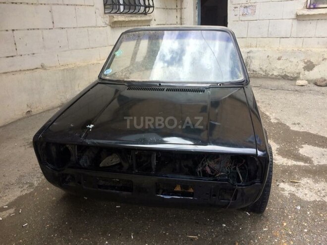 Volkswagen Golf-1