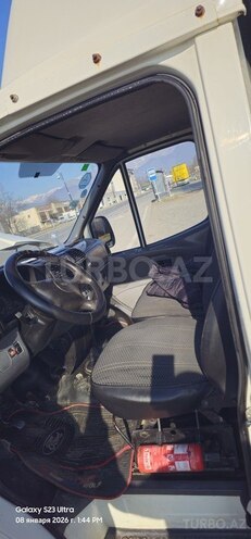 Ford Transit-10