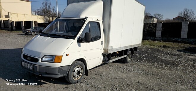 Ford Transit-3