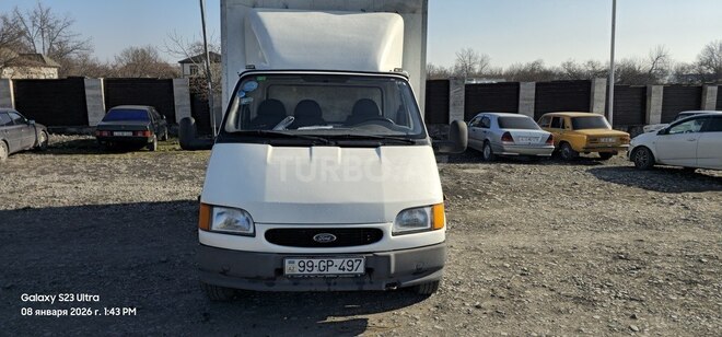 Ford Transit-13
