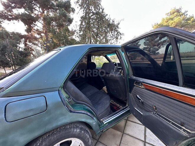 Mercedes 300 D 1985, 380,000 km - 3.0 l - Salyan