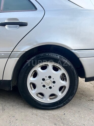 Mercedes C 180 1995, 220,000 km - 1.8 л - Bakı